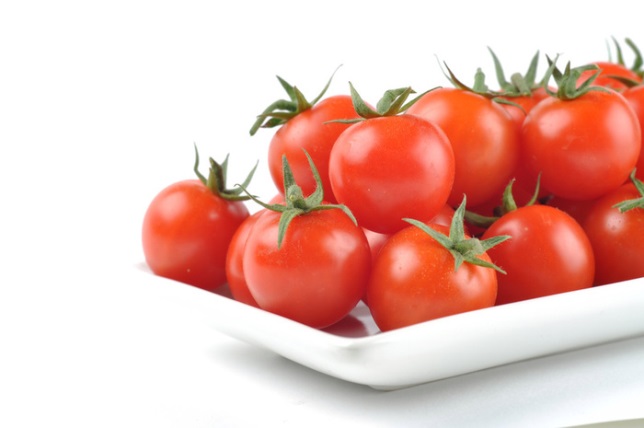 Video: Izrežite više cherry rajčica u jednom potezu