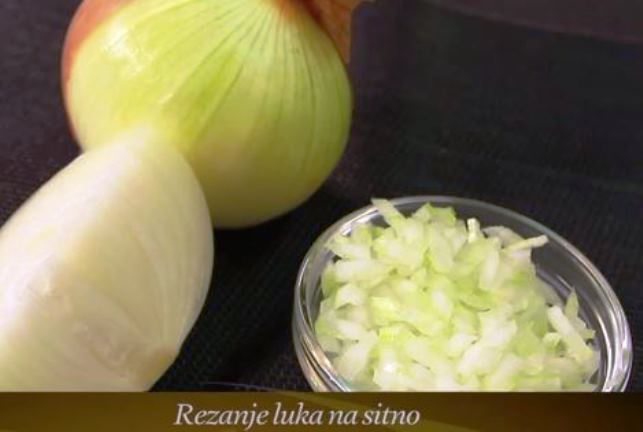 Video: Rezanje luka na sitno