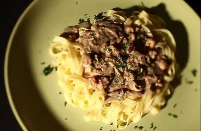Video recept: Tjestenina sa vrganjima i škampima
