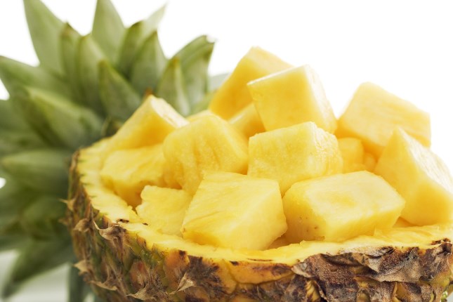 Video: Ovako se siječe svježi ananas